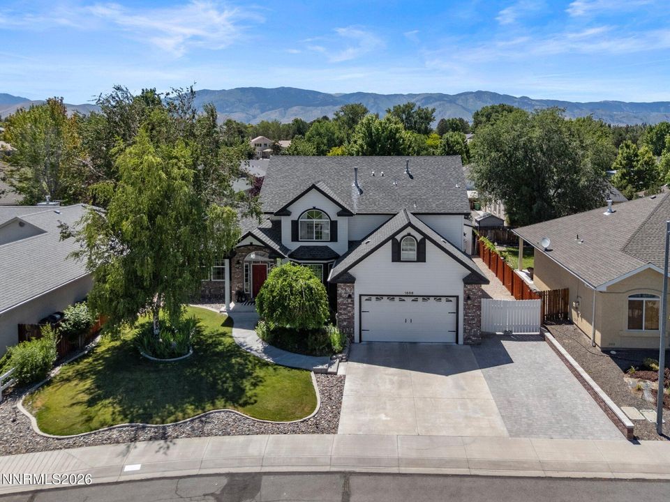 1666 Dogleg Road