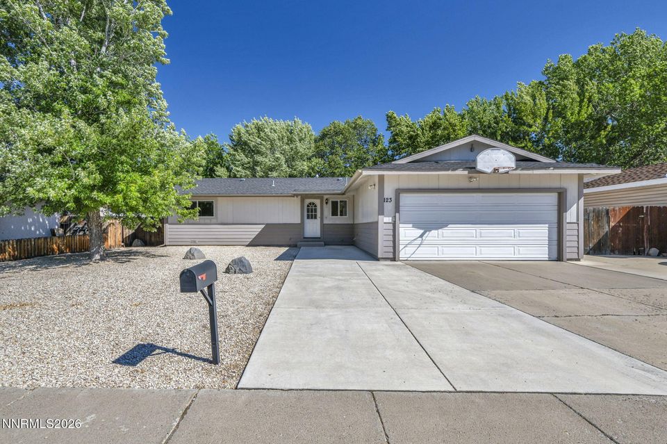 123 Broadleaf Lane