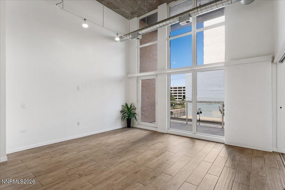 255 N Sierra Street #UNIT 316