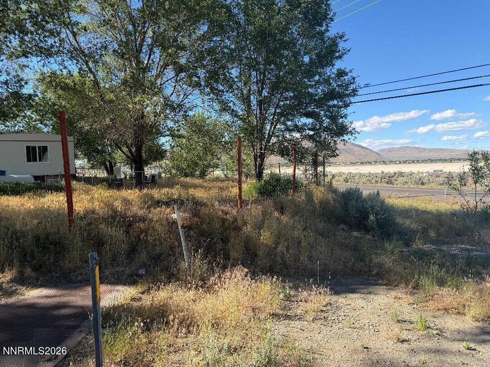 18165 N US Highway 395