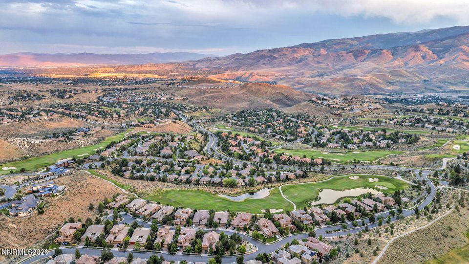 8315 Twin Rock Trail