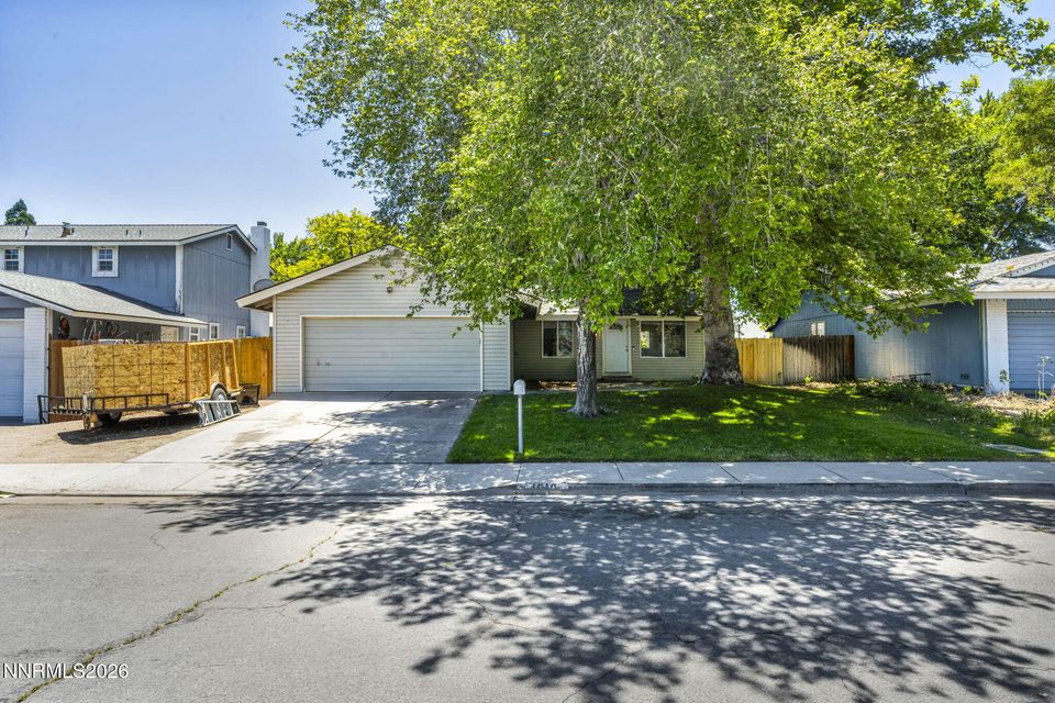 4610 Noche Lane