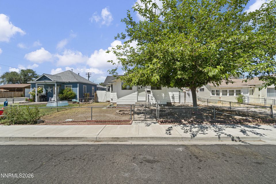 588 Humboldt Street