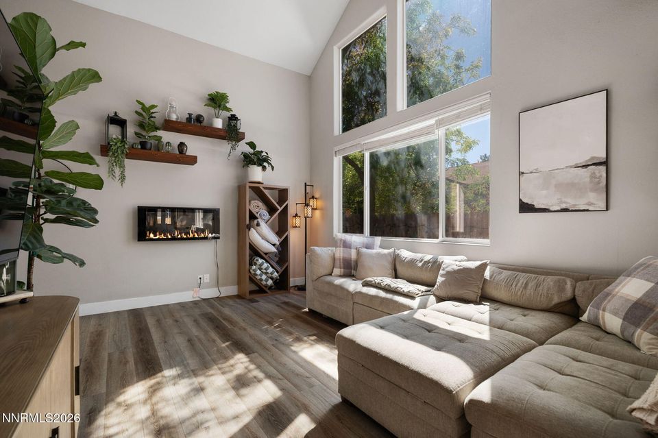 3528 Heron's Circle