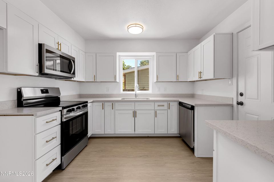 922 Prospect Avenue