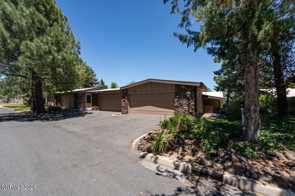 176 Lake Glen Dr Drive