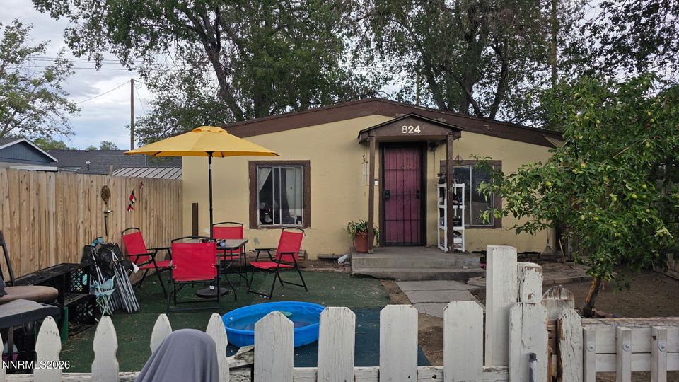 824 Rock Boulevard