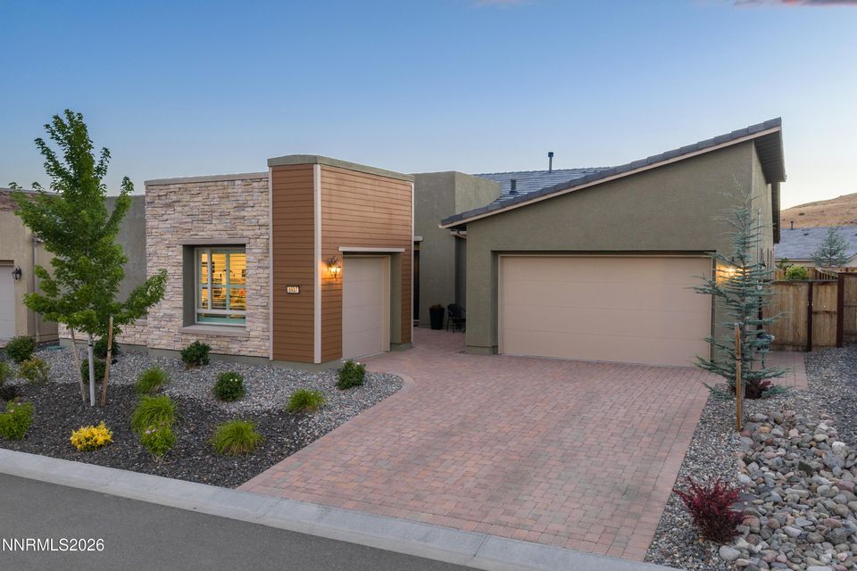 8937 Suncreek Trail