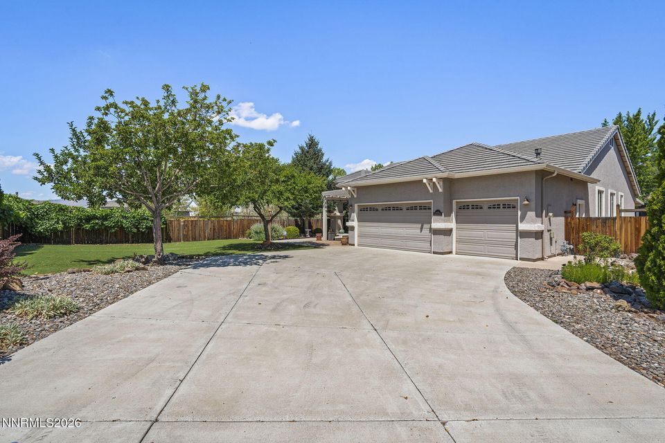 7495 Ash Peak Drive