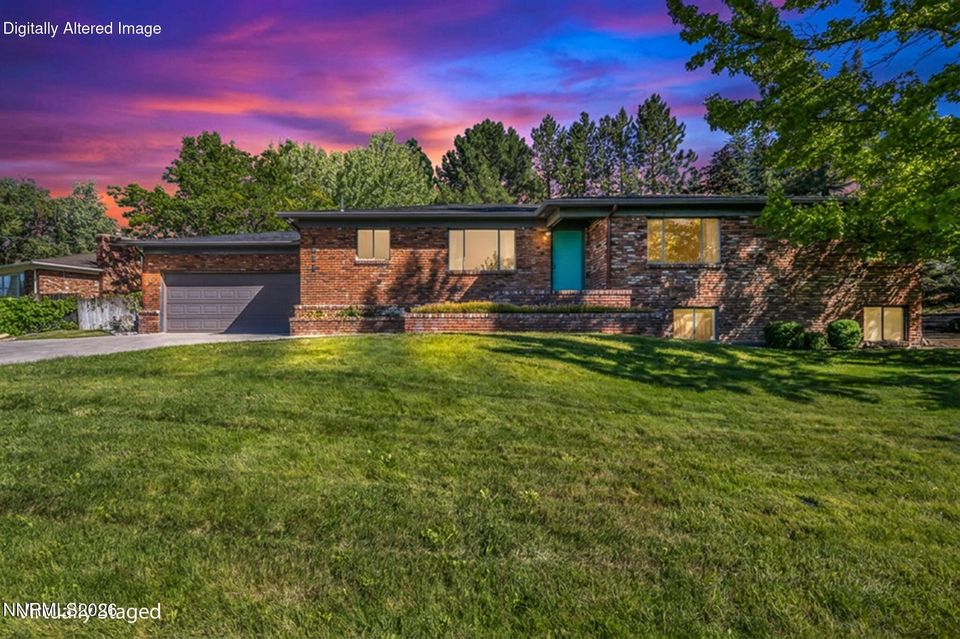 3490 W Plumb Lane