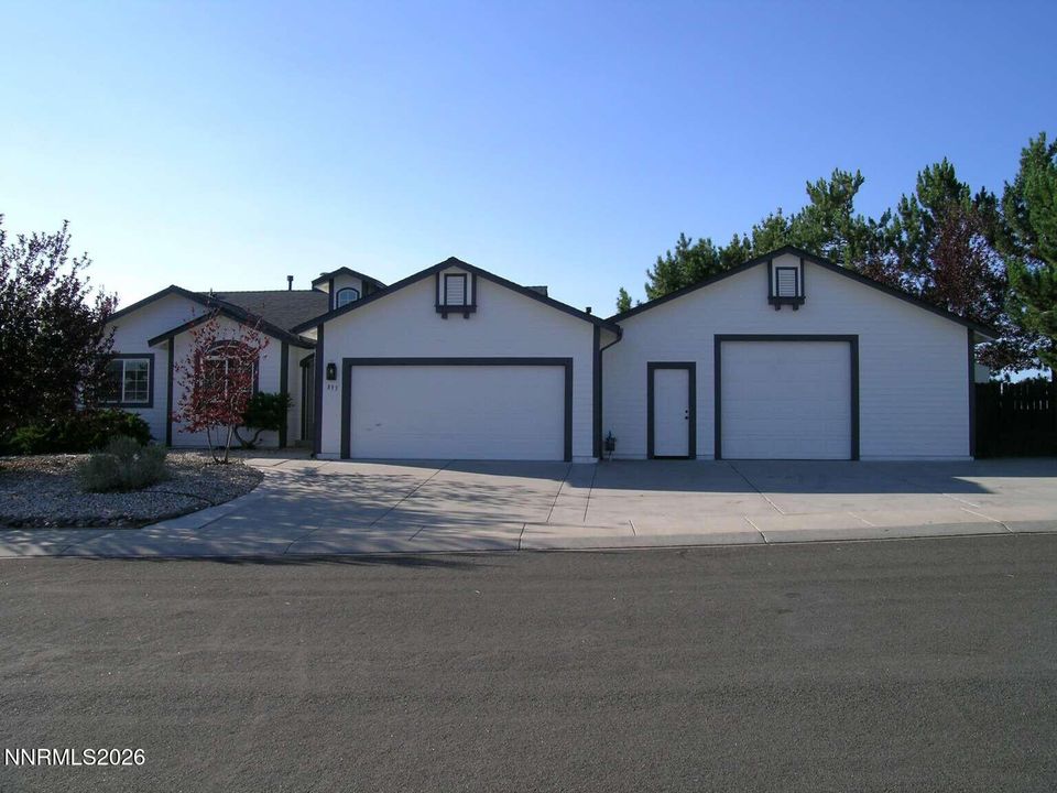 893 Vista Park Drive
