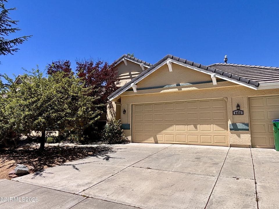 9933 Rio Bravo Drive