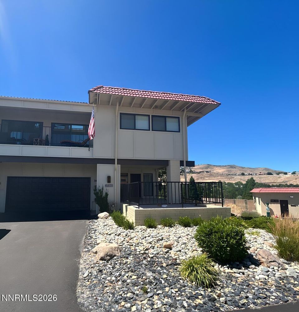 3479 Skyline Boulevard