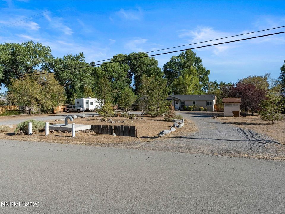 1075 Mesa Drive